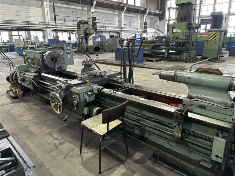 Russian--Tip-300-Manual-Lathe-Machine-24025