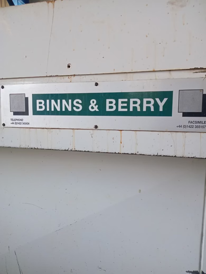 تراش CNC بینز و بری مدل Binns & Berry Hollow Spindle 4000