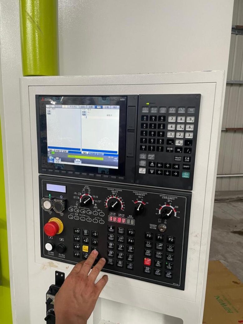 فرز CNC سه محور برند زنیو مدل ZNYO ZYM-1165