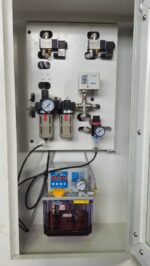 تصویر پرسپکتیو تابلو پمپ هیدرولیک فرز CNC چهار محور میل آرم مدل Millarm VMC1160